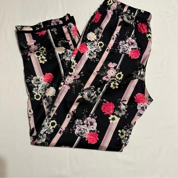 VICTORIA'S SECRET Satin PJ Pants - Picture 3 of 3